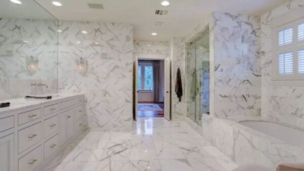 da-marble-trang-van-may.
